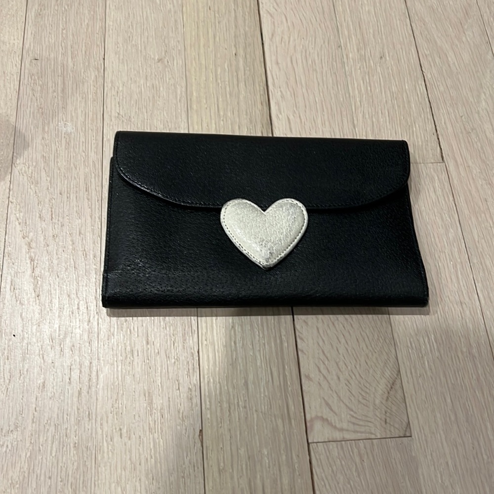 Authentic Moschino black leather wallet with white heart. Vintage.